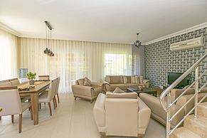 Paradise Town Villa Gordon