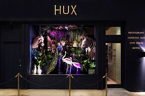 Hux Hotel