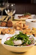 La Tour Hotel Boutique