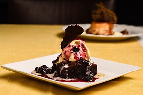 La Tour Hotel Boutique