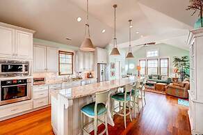 Bella Vista 6 Bedroom Holiday Home By Bald Head Island
