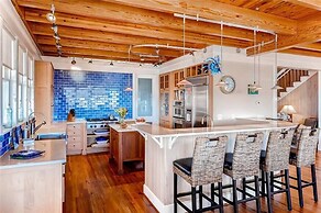 Coastal Beach House 5 Bedroom Holiday Home By Bald Head Island