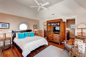 Coastal Beach House 5 Bedroom Holiday Home By Bald Head Island