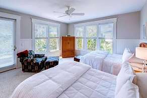 Sandbagger 5 Bedroom Holiday Home By Bald Head Island