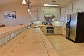 Executive Beach Paradise SH7345