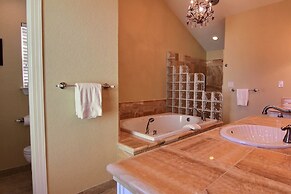 Executive Beach Paradise SH7345