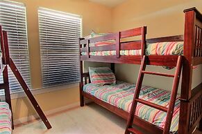 Executive Beach Paradise SH7345