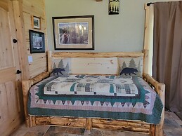 IVACAZ Suites on the Golf Course