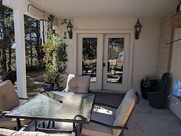 IVACAZ Suites on the Golf Course