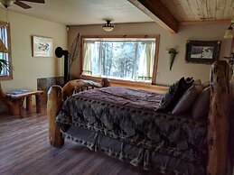 IVACAZ Suites on the Golf Course