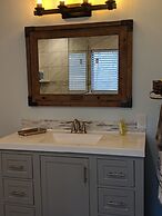 IVACAZ Suites on the Golf Course