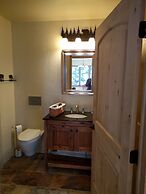 IVACAZ Suites on the Golf Course