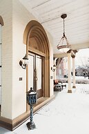 The Pepin Mansion Historic B&B