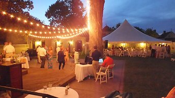 The Pepin Mansion Historic B&B