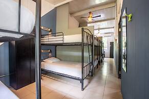 Selina Red Frog - Hostel