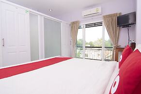 Baan Taklom Chomtalay