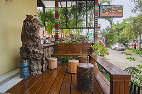 Baan Taklom Chomtalay