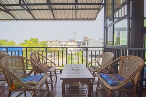 Baan Taklom Chomtalay