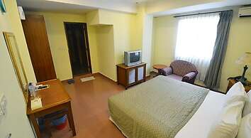 Lotus Family Hotel, Medan Tuanku