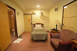 Lotus Family Hotel, Medan Tuanku