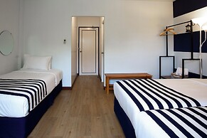 Nautical Home & Seashell House B&B