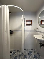 Nautical Home & Seashell House B&B