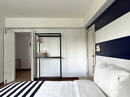 Nautical Home & Seashell House B&B