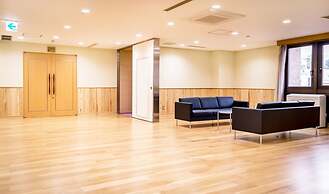 NARA Visitor Center & Inn