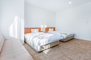 NARA Visitor Center & Inn