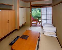 NARA Visitor Center & Inn