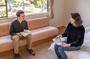 NARA Visitor Center & Inn