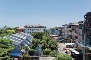 Beach 7 Condo by GrandisVillas