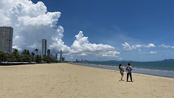 Beach 7 Condo by GrandisVillas