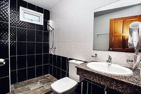 Beach 7 Condo by GrandisVillas