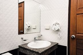 Beach 7 Condo by GrandisVillas