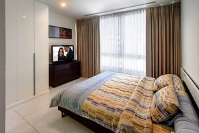 NorthPoint Pattaya Luxury Apartments by GrandisVillas