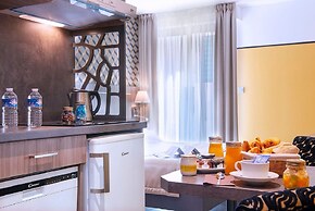 Unique Hotel & Residence