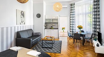 Old Town Residence BIS