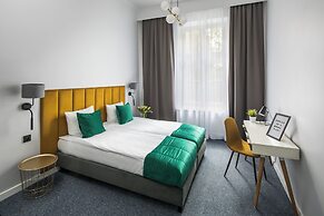 Old Town Residence BIS