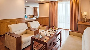 Lam Giang Hotel