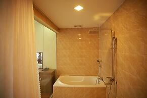 Family Airport Hotel