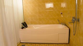 Family Airport Hotel