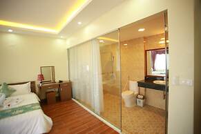 Family Airport Hotel