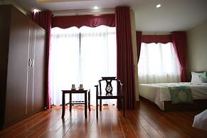 Family Airport Hotel