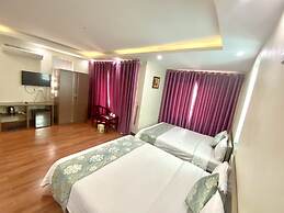 Family Airport Hotel