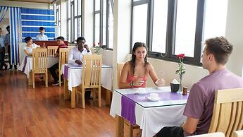 Family Airport Hotel