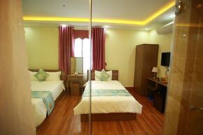 Family Airport Hotel