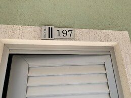 Lacqua DiRoma II Via Caldas