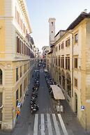 Arnobio Florence Suites