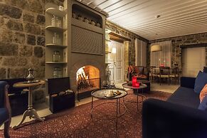 Ida Blue, Adatepe - Adults Only